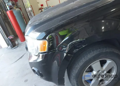 2011 Ford Escape Xlt из США, поврежденный, VIN 1FMCU0DG6BKA07692